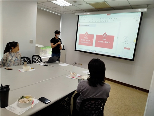 陸永錚同學分享實習成果