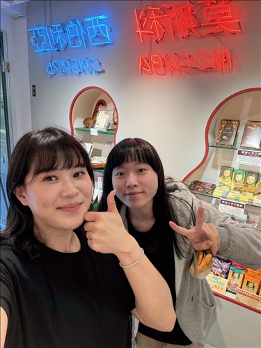 俄文系四年級謝安棋同學於洋可夫俄羅斯洋行實習