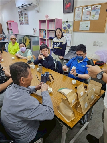 學員細細品味不同產地與風味差異