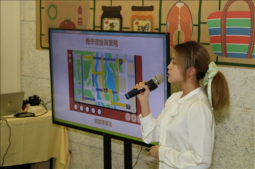 參展同學現場呈現發表