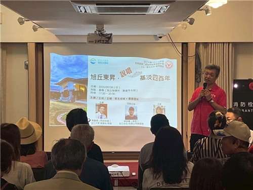 活動主辦暨說唱講座主講人林信成教授【攝影：侯逸蓁】