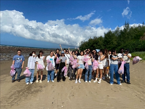 淡海淨灘成果合影