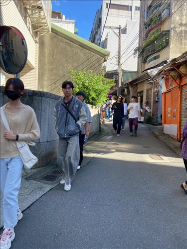 尋覓重建街風華