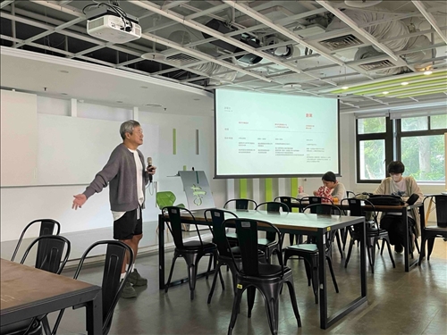 預建建築事業群品牌策略長游筆文設計師蒞校演講。