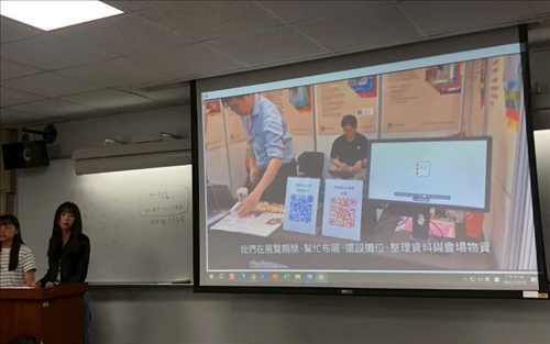 參與實習的學生製作影片介紹工作內容和實習成果
