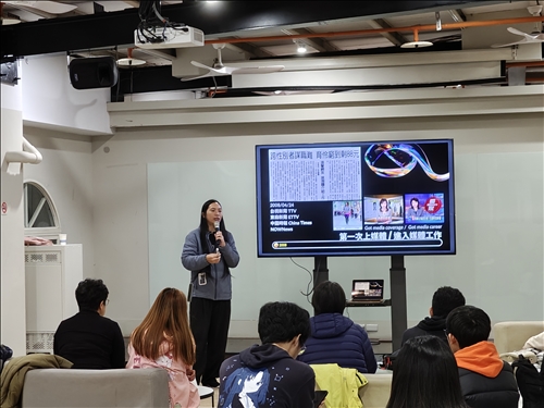 講師介紹自身背景及如何推動跨性別權益倡議