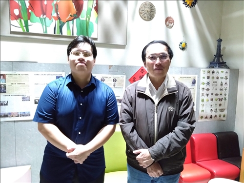 討論AI衝擊的同學 