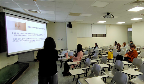 破題: 默觀西洋中世紀圖像藝術的神聖時空