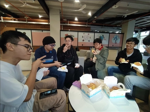 一起享用最著名的淡水蛋糕之一