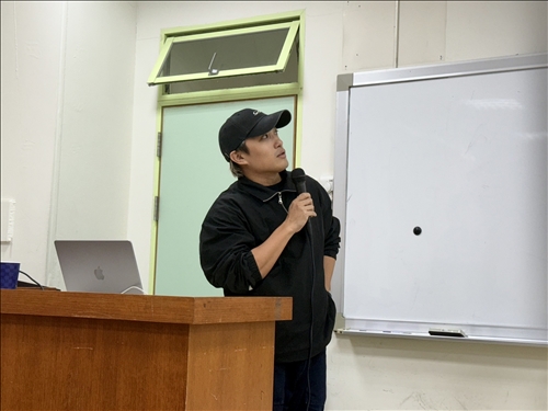 講師講解AI使用

