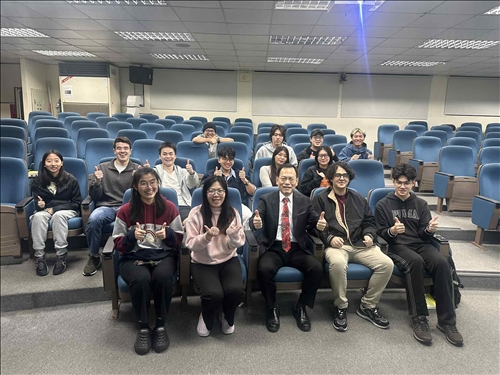 此場演講參加同學踴躍