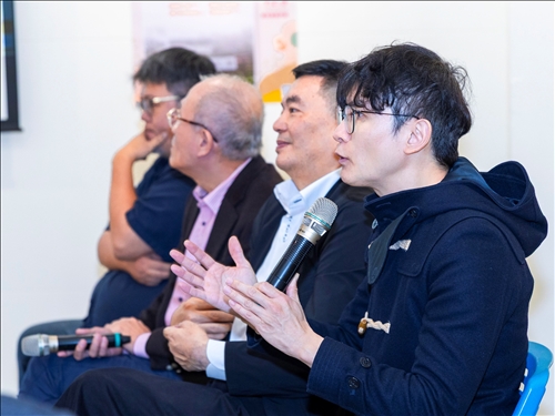 李文基老師進行課程分享