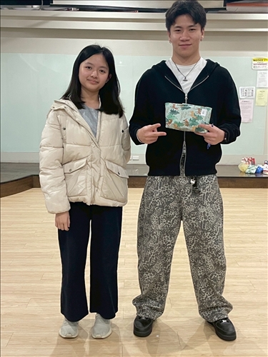 本國生與境外生交換禮物