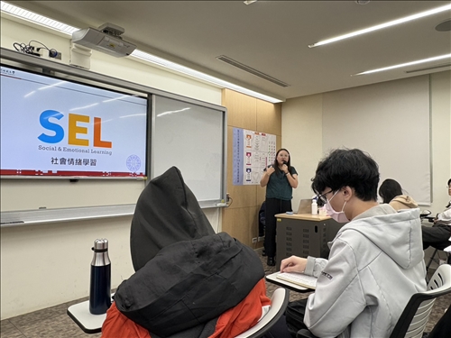 講者邱萬儀老師