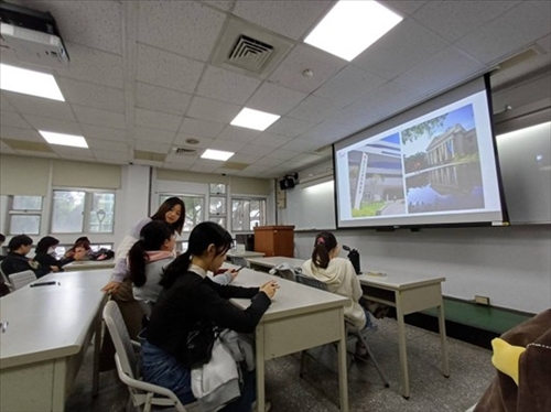 講者與學生的互動--全台有幾個國立圖書館