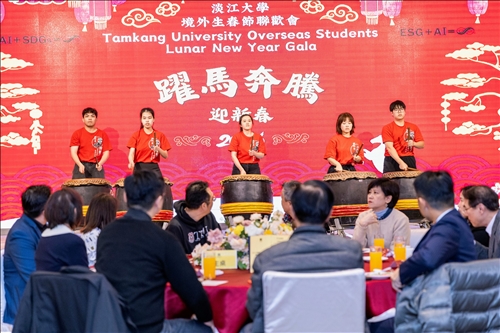 醒獅團鼓陣表演