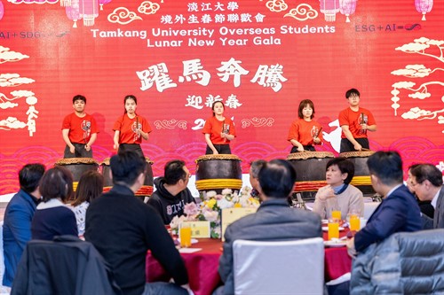醒獅團鼓陣表演