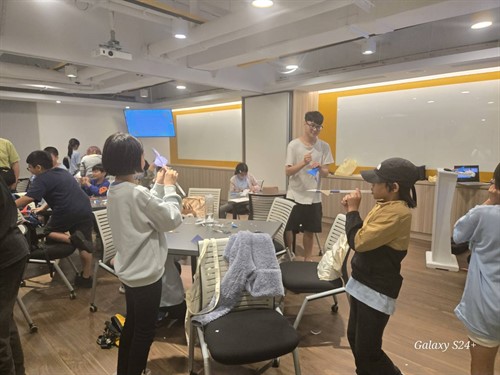 手擲機試飛與調整