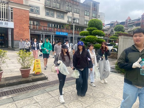 櫻春遊健行活動出發