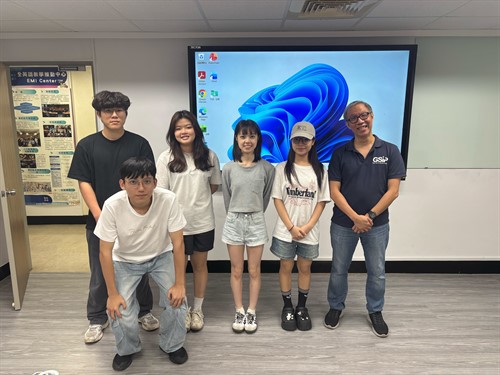 學弟妹與教授合照
