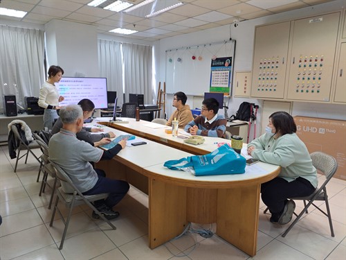 學員進行破冰與互相認識