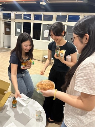 師生共進晚餐