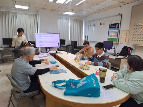 透過老師引導了解個案與身體界線