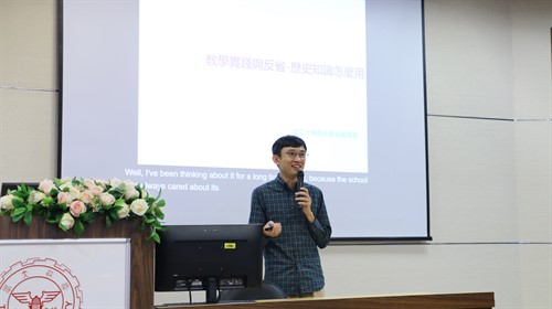 01邀請歷史學系蔡育潞老師進行 「教學特優教師專題講座-教學實踐與反省 - 歷史知識怎麼用」講座