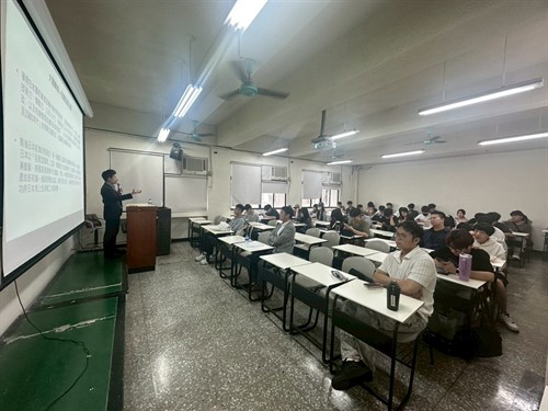 學生聽講(1)