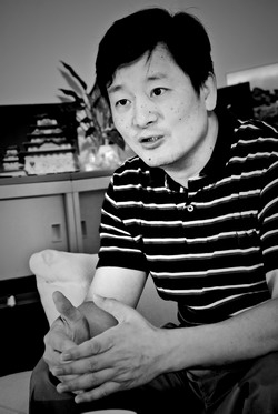 校友服務暨資源發展處主任彭春陽(攝影�黃士航)