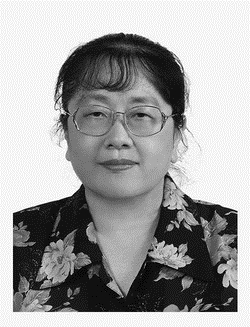 教育政策與領導研究所所長 楊瑩