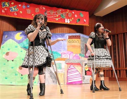 陽光小雨唱出生命力