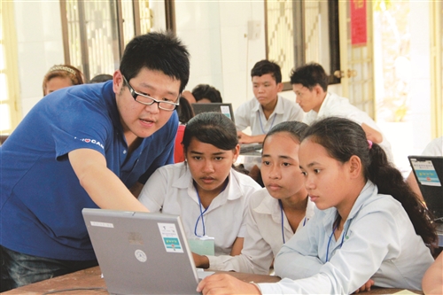 服務深耕柬埔寨 設電腦教室 學習環境UP