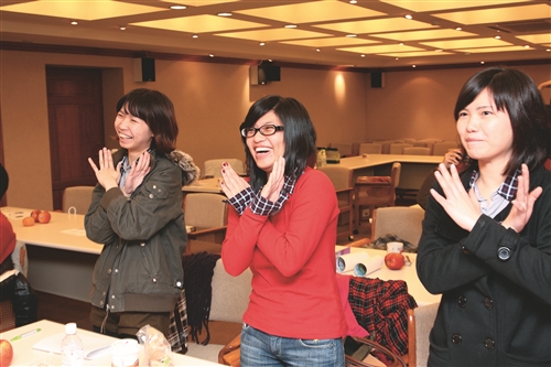 高副校長勉：週一借書日 遠離損友