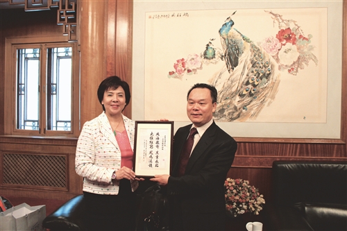 張校長訪北大等3校  促交流合作