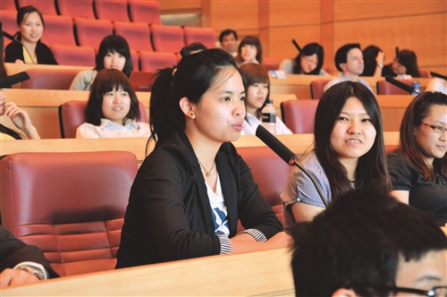 與校長有約 大四學生座談會 互動熱絡