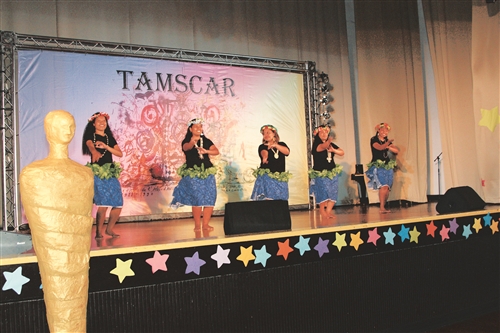 跨文化之夜      營造奧斯卡風