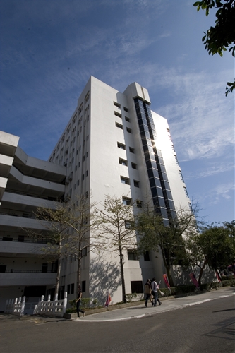 商管大樓外觀-02