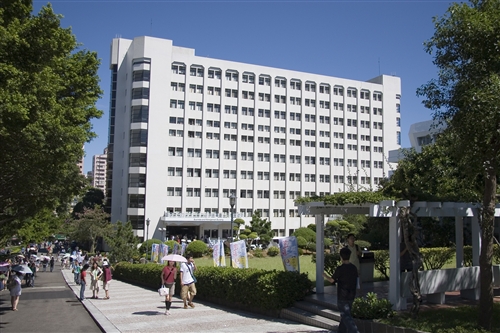 商管大樓外觀-03