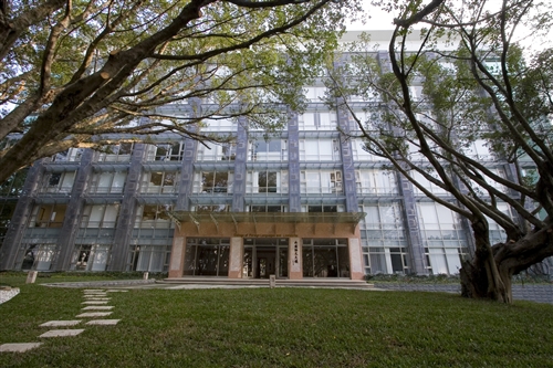 外國語文大樓外觀-12