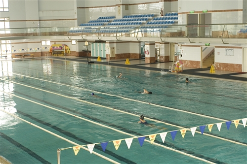 紹謨紀念游泳館內景-02