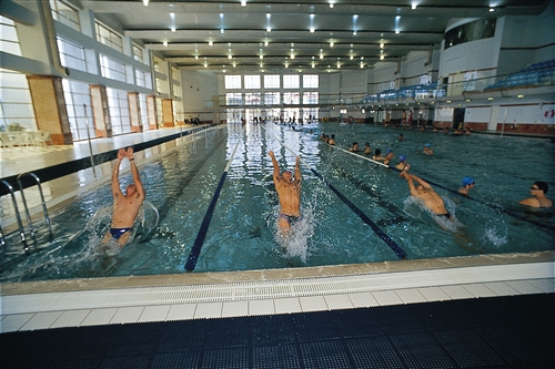 紹謨紀念游泳館內景-04