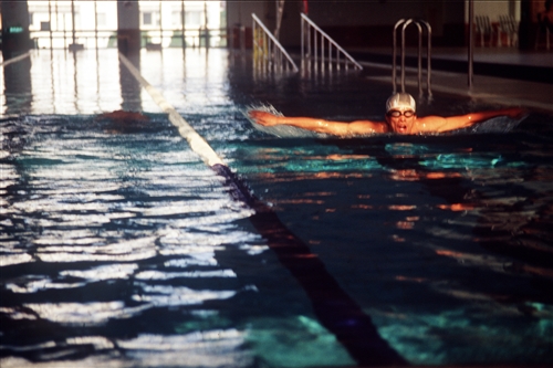 紹謨紀念游泳館內景-07