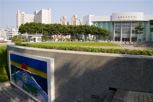 紹謨紀念游泳館外觀-03