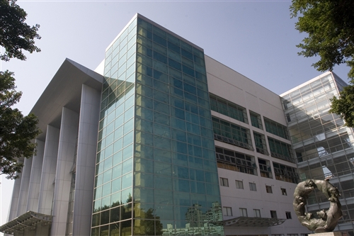 紹謨紀念體育館外觀-01