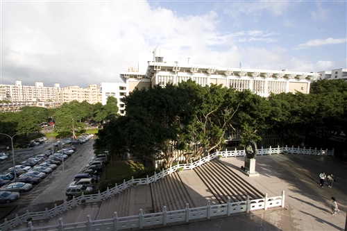 紹謨紀念體育館外觀-04