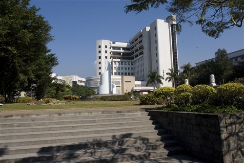 驚聲紀念大樓外觀-01