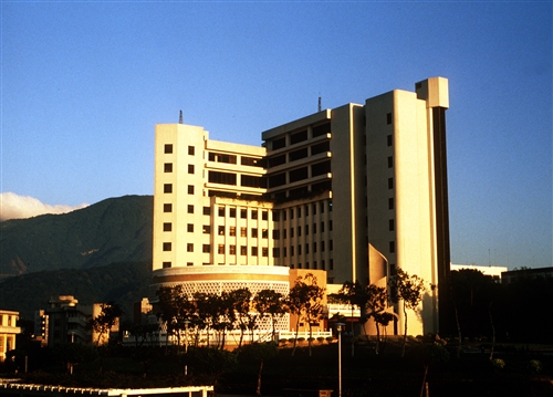 驚聲紀念大樓外觀-05